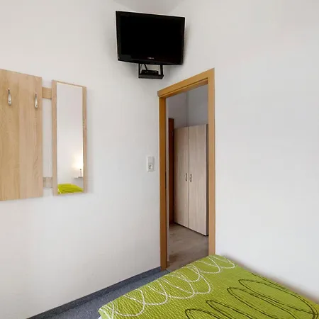 Ferienwohnung Laage شقة Laage